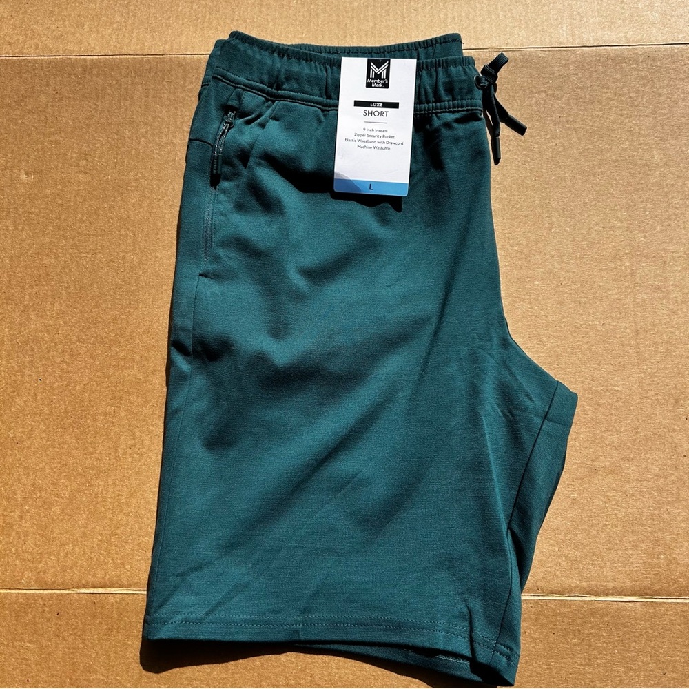 MEMBERS Mark Men's Green Shorts NWT Sz:L